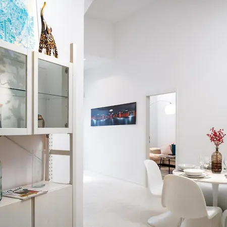 Lägenhet With Fireplace Near Underground Berlin