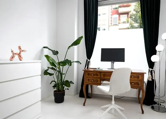 Apartmán With Fireplace Near Underground *