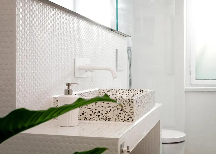 With Fireplace Near Underground Apartment *