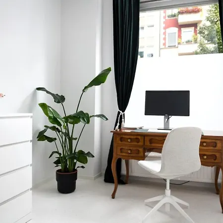 Apartament With Fireplace Near Underground *